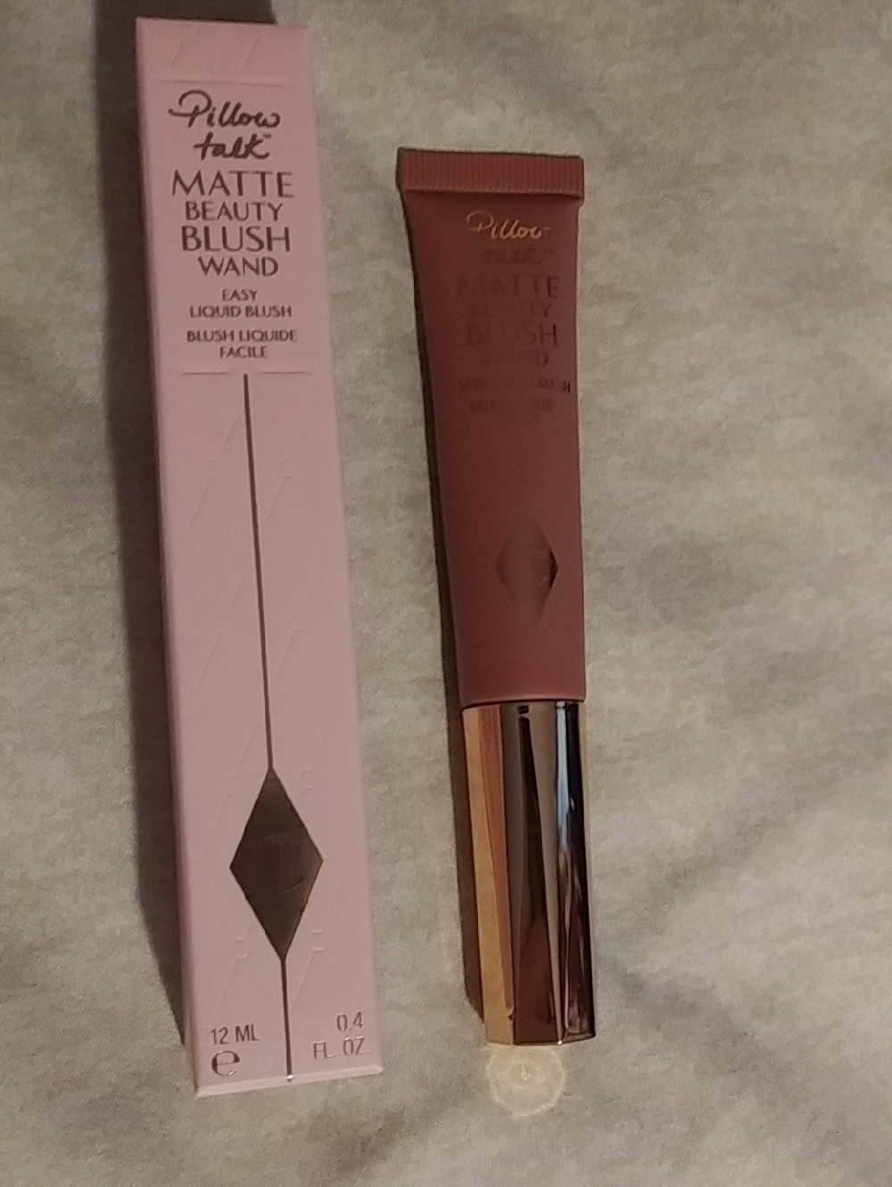 Charlotte Tilbury Matte Beauty Blush Wand in Pillow Talk - New!! - Picture 4 of 6